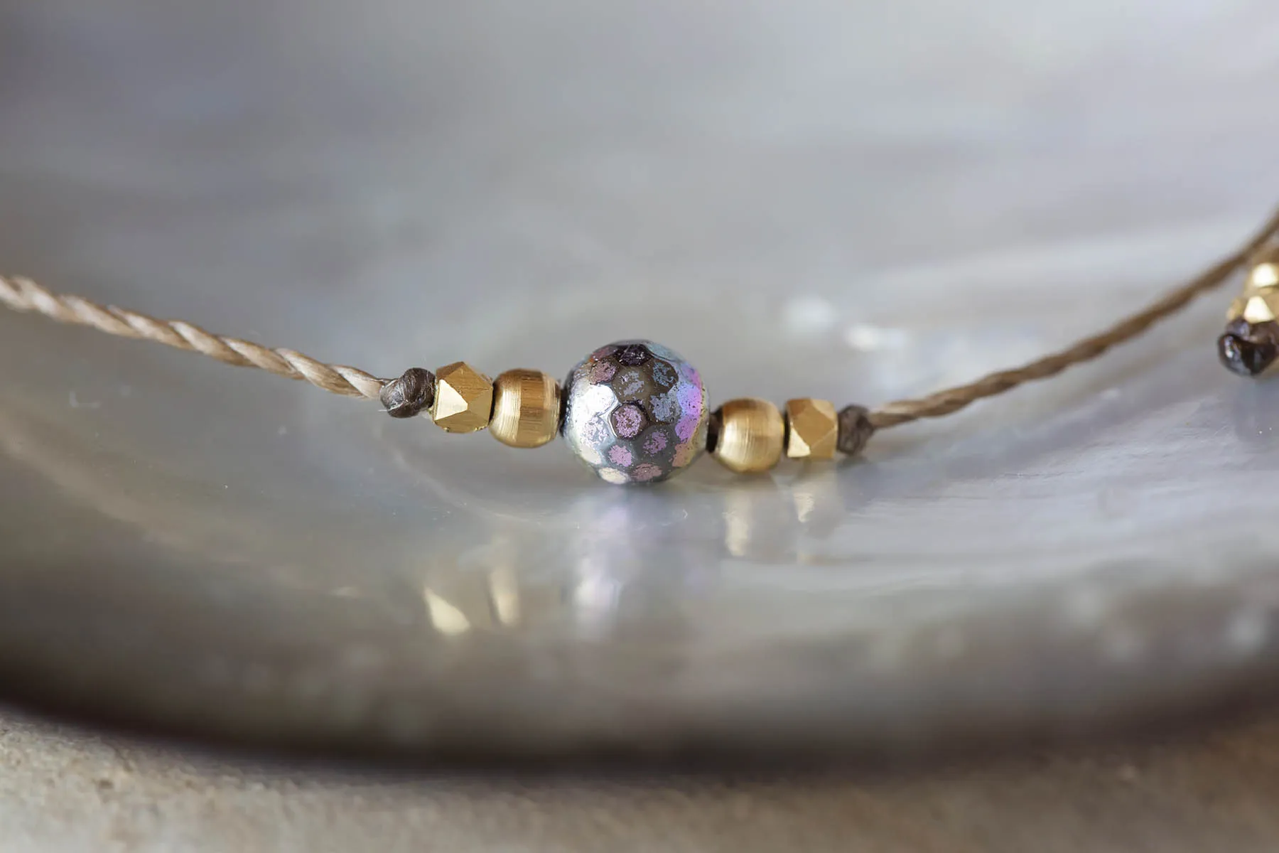 Náramek s hematitem