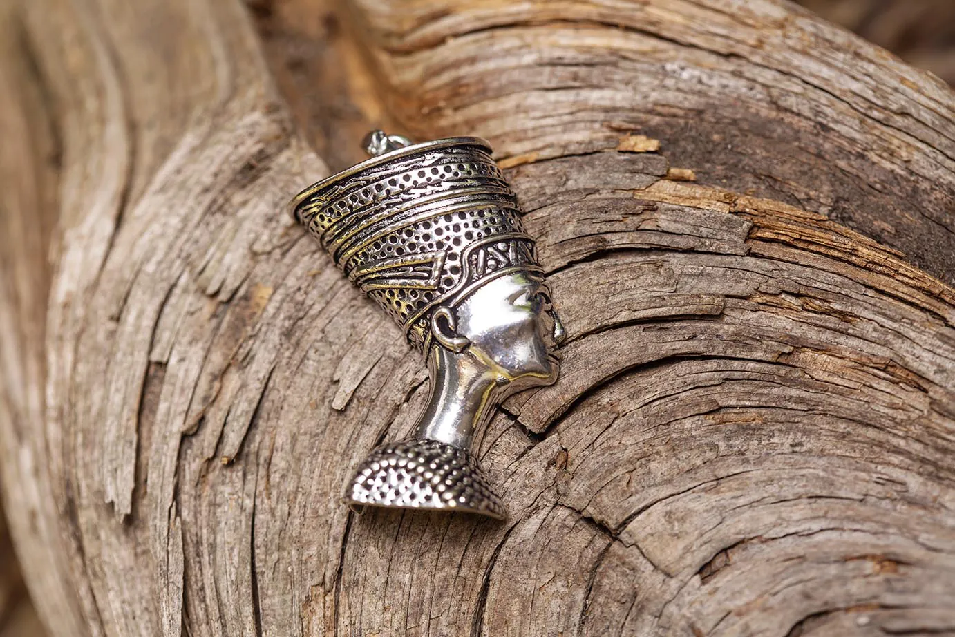 Přívěsek Nefertiti