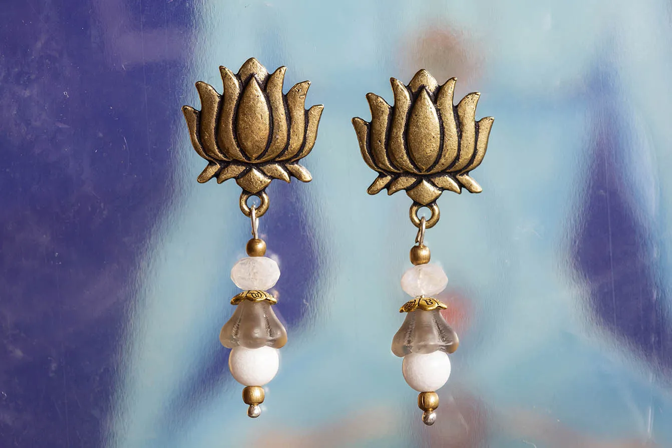 Náušnice lotosy s drahokamy