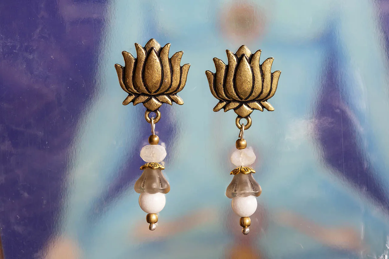 Náušnice lotosy s drahokamy