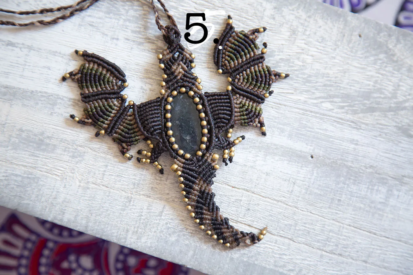 Náhrdelník Drak s drahokamem