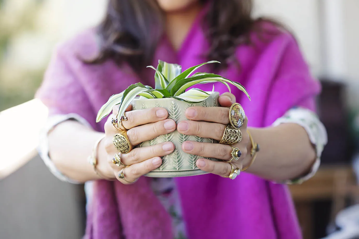 Prsten mozaika tří barev