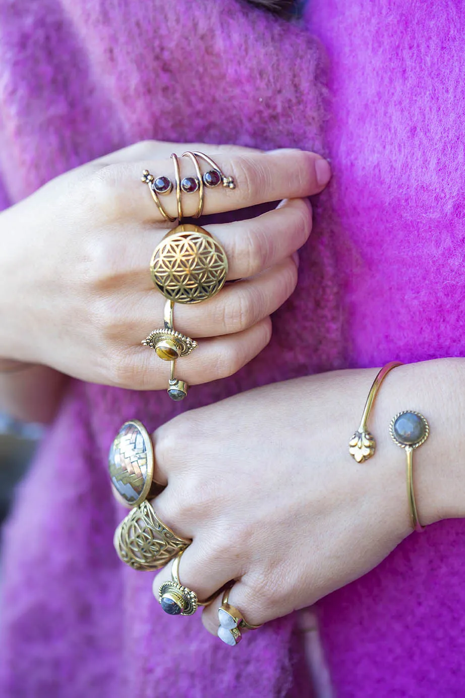 Prsten mozaika tří barev