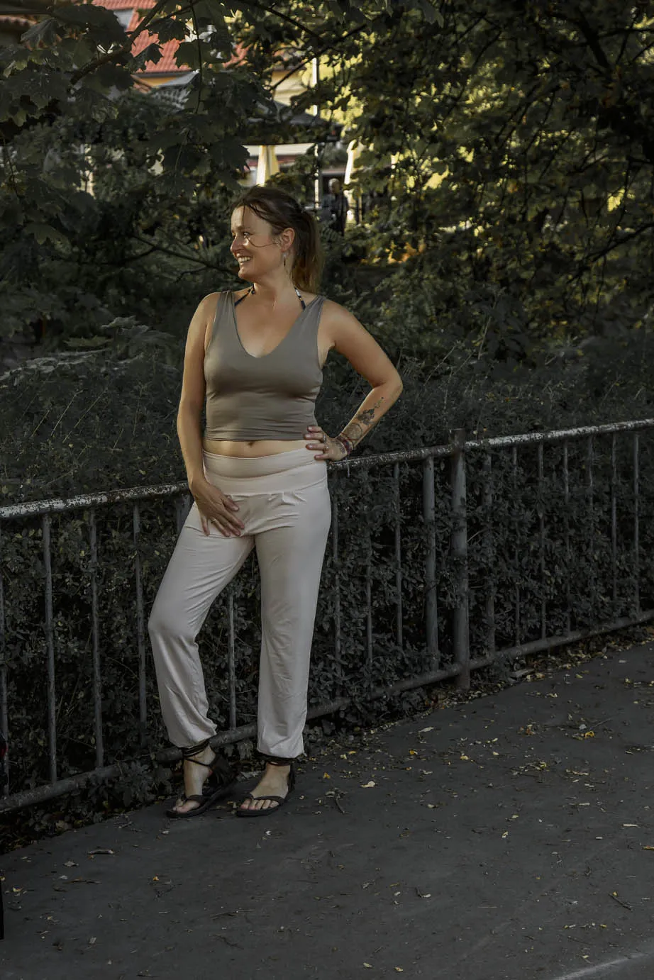 Kalhoty harémky - Nude / 40