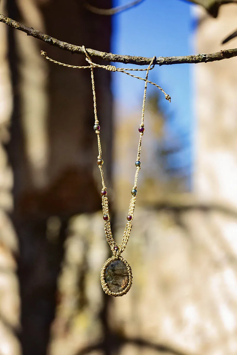 Náhrdelník s labradoritem