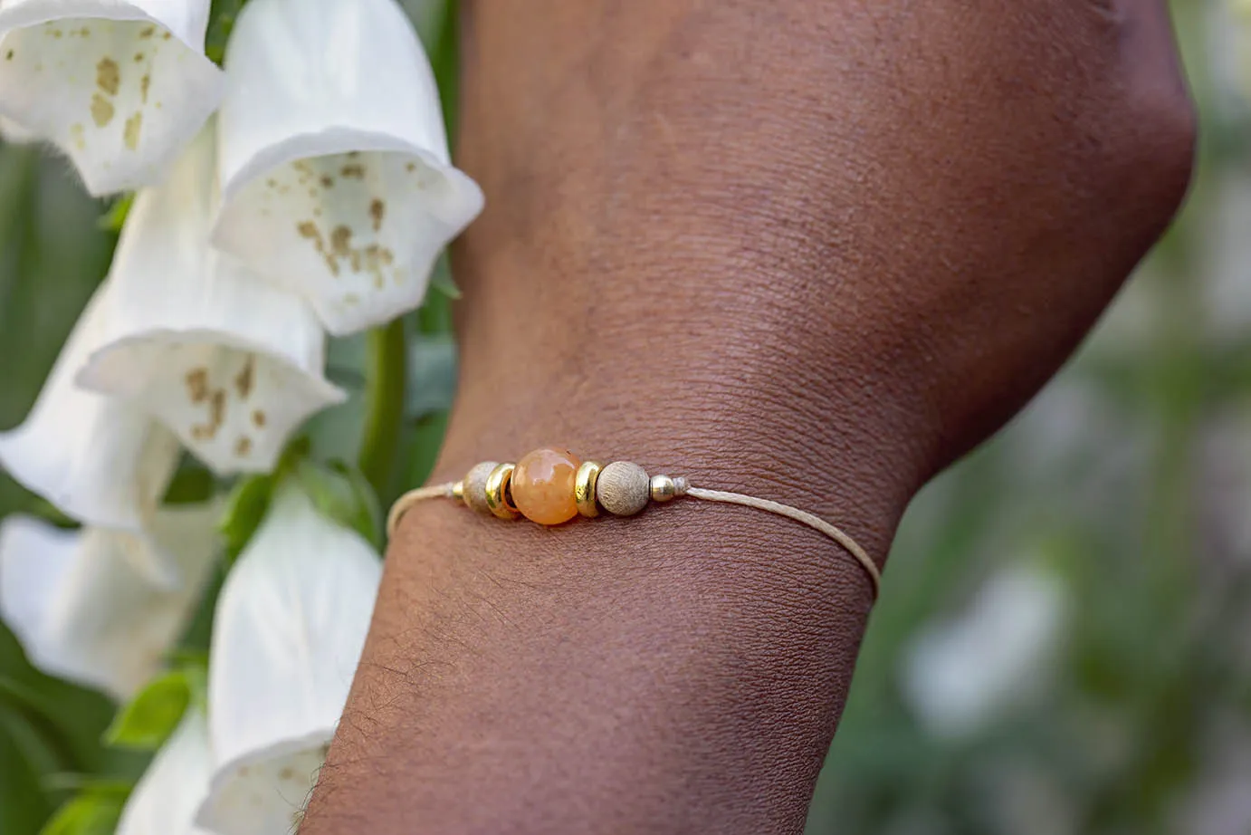 Náramek s karneolem