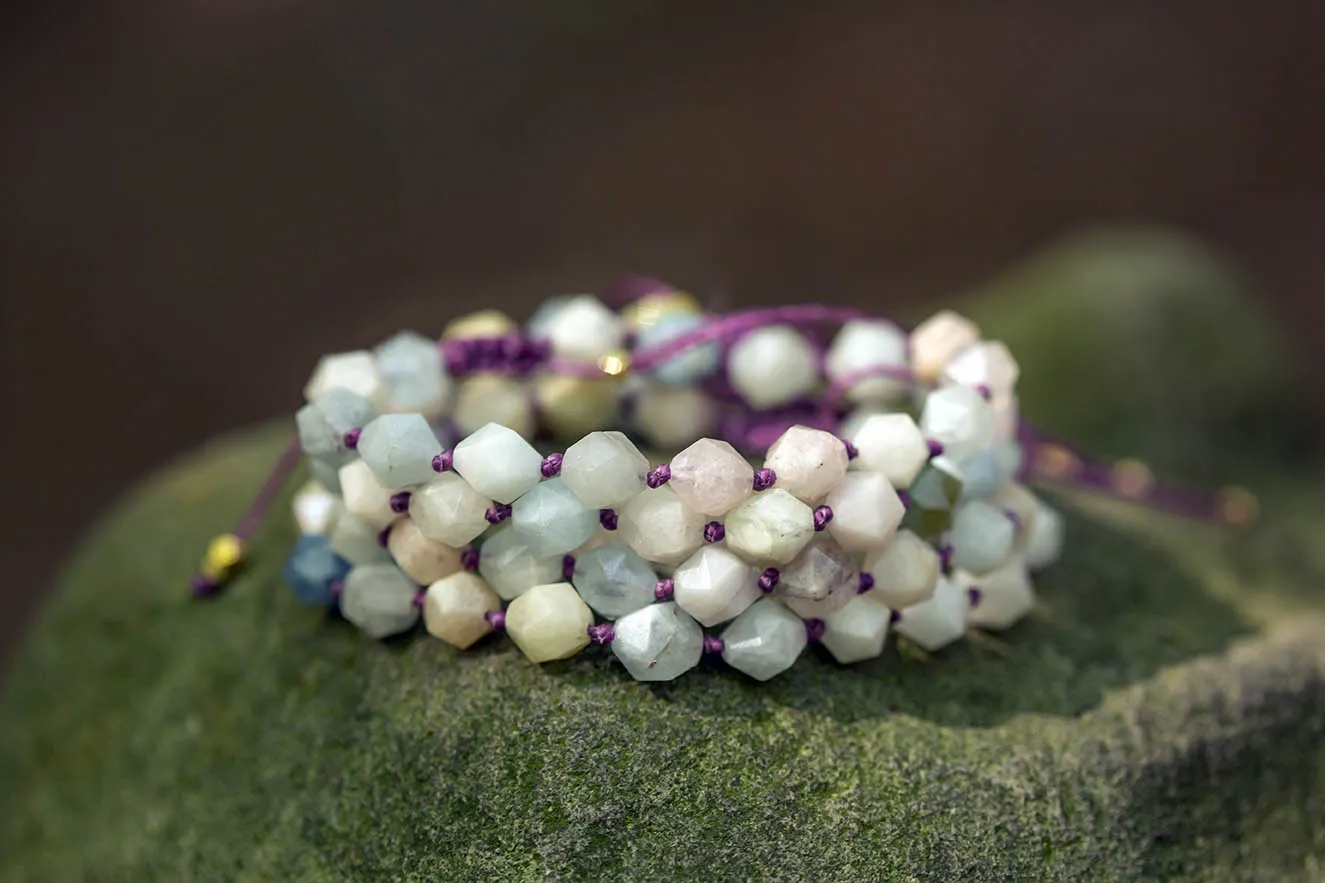 Náramek s morganity