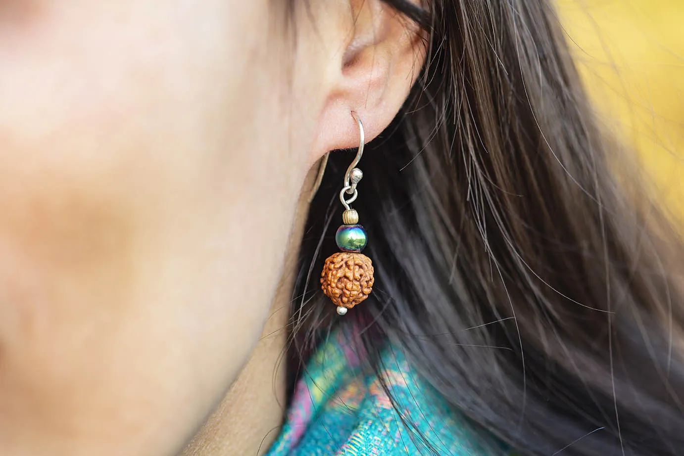 Náušnice s rudrakshou a hematitem