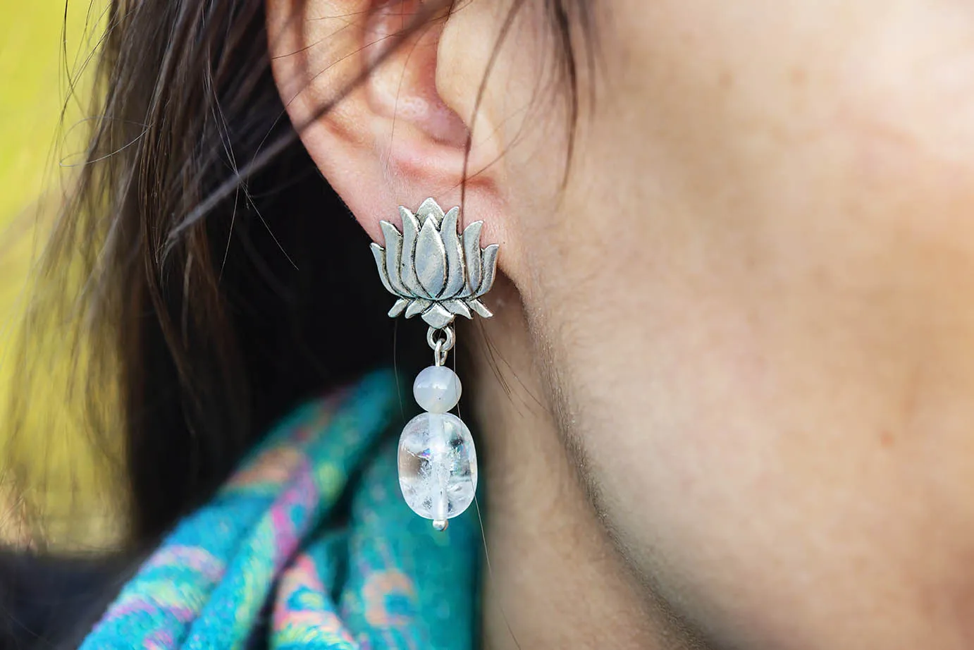 Náušnice lotosy s křišťály a acháty