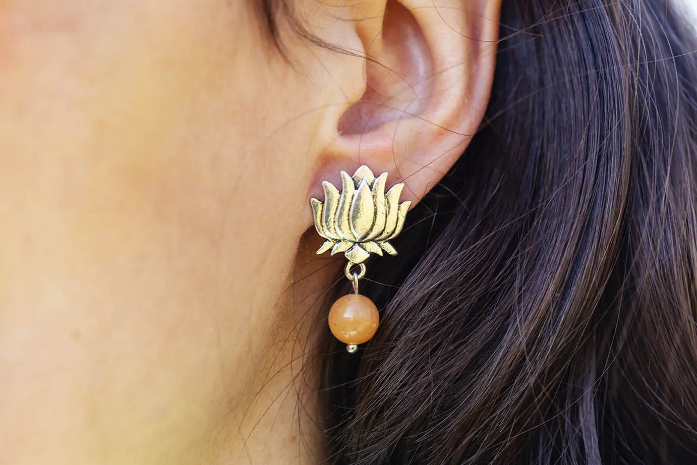 Náušnice lotosy s karneoly