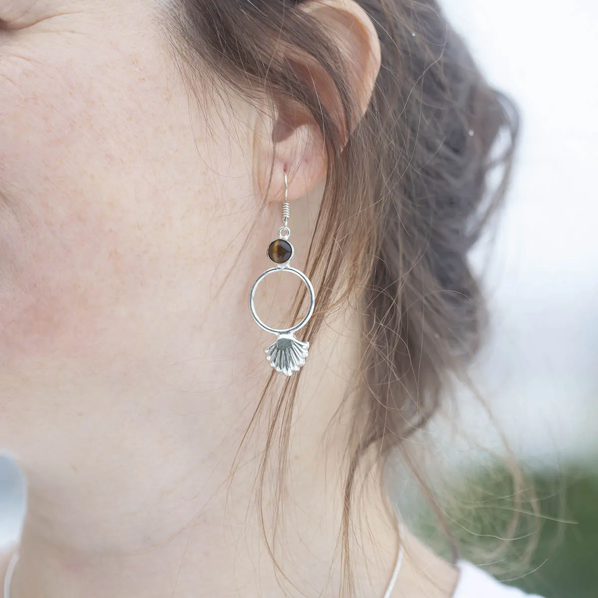 Náušnice drahokam s mušlí - Tygří oko