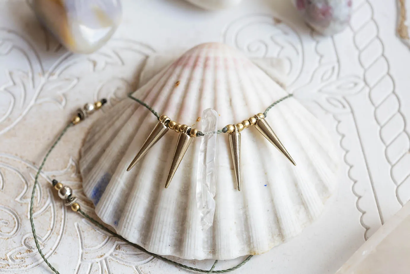 Náhrdelník s křišťálem