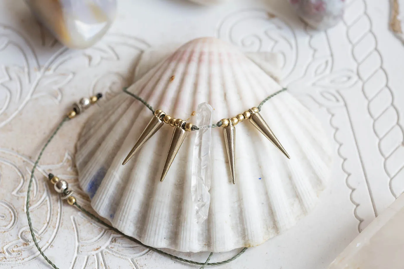 Náhrdelník s křišťálem