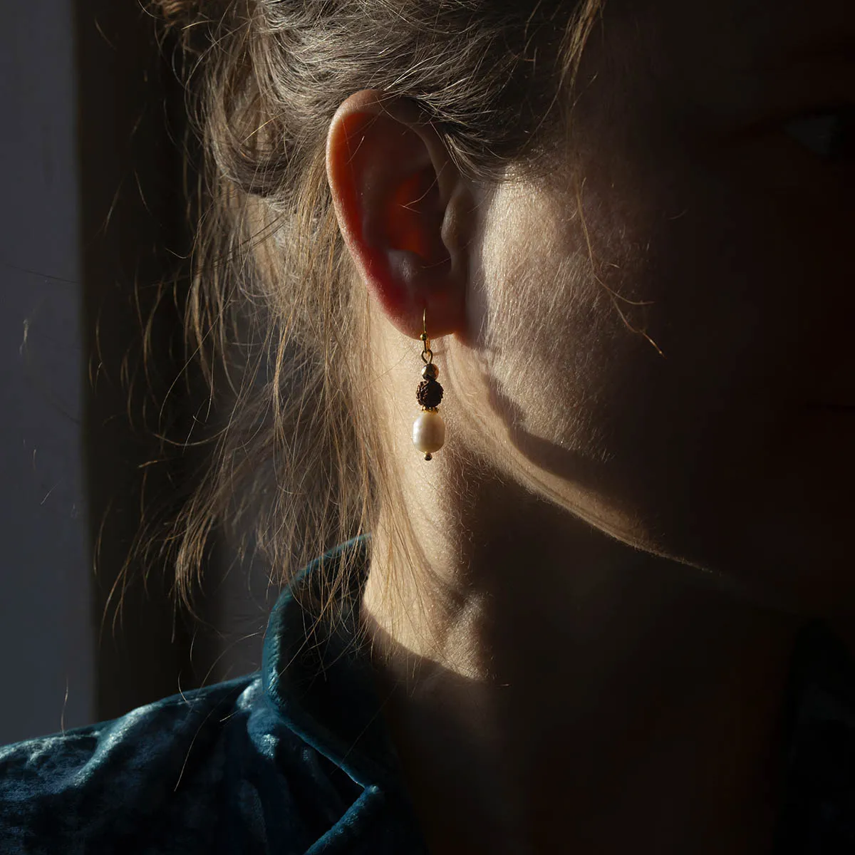 Náušnice Perličky s rudrakshou