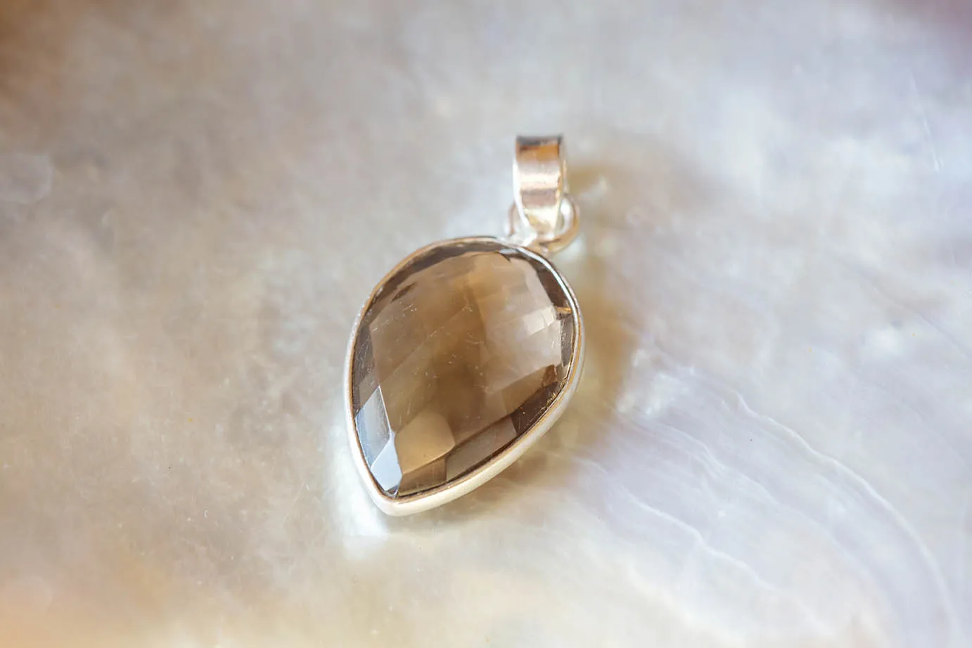 Přívěsek kouřový křišťál