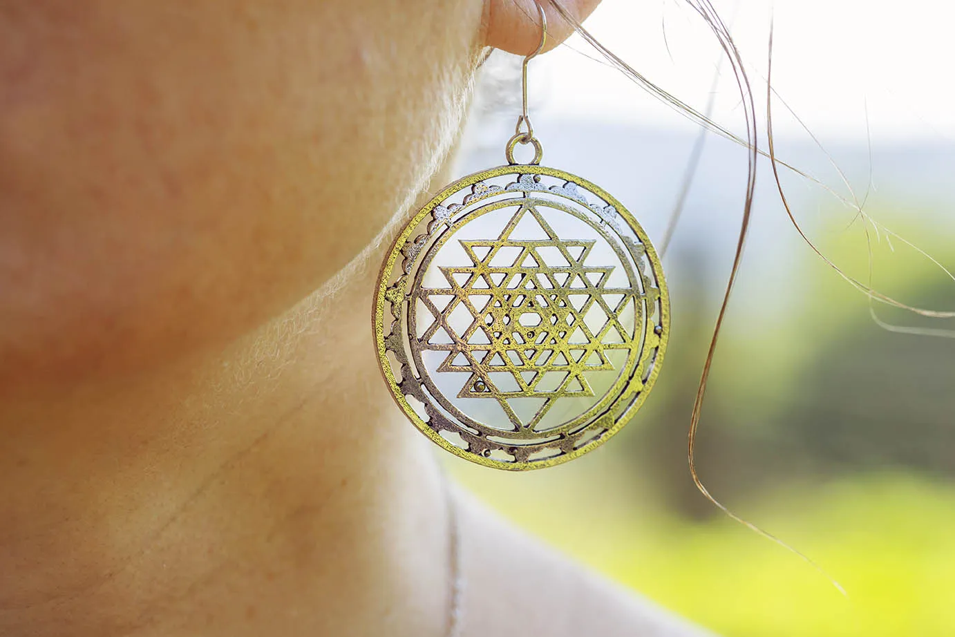 Náušnice šrí jantra