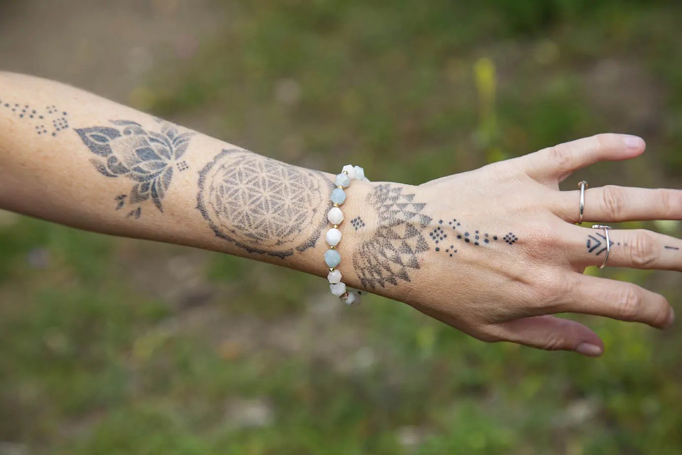 Náramek s morganitem - S