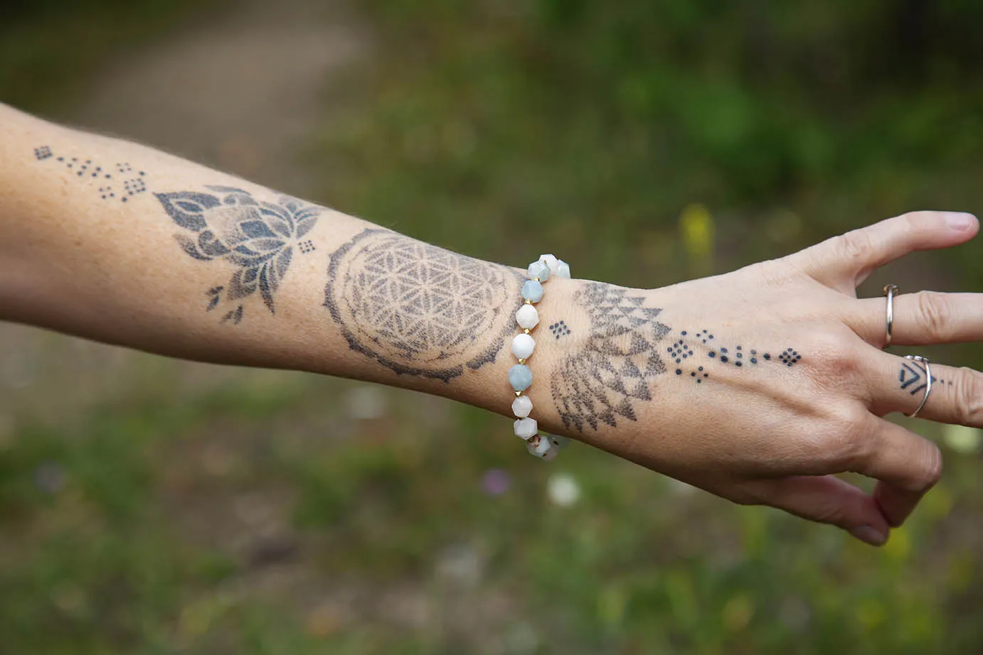 Náramek s morganitem - S