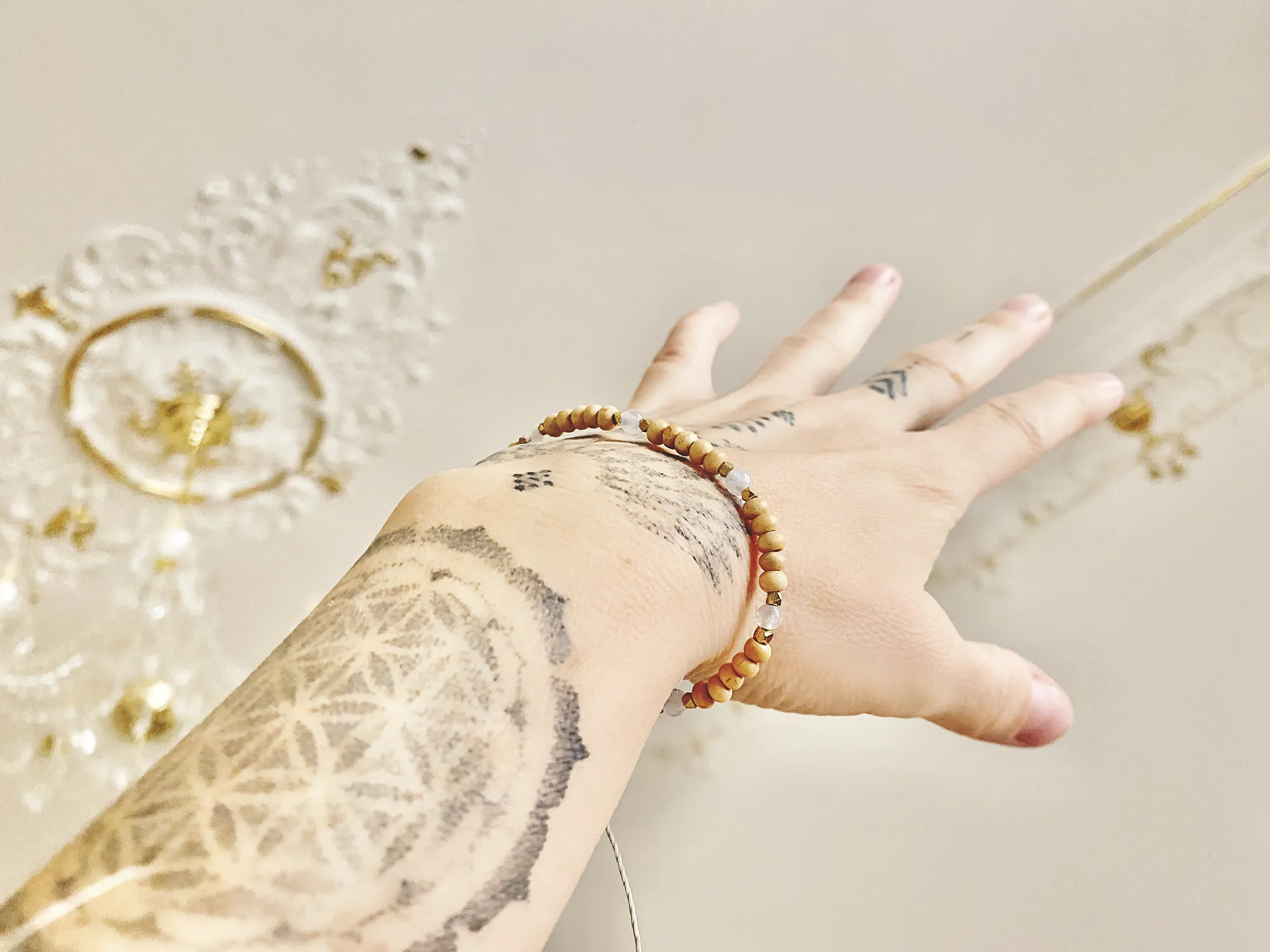 Náramek s měsíčním kamenem