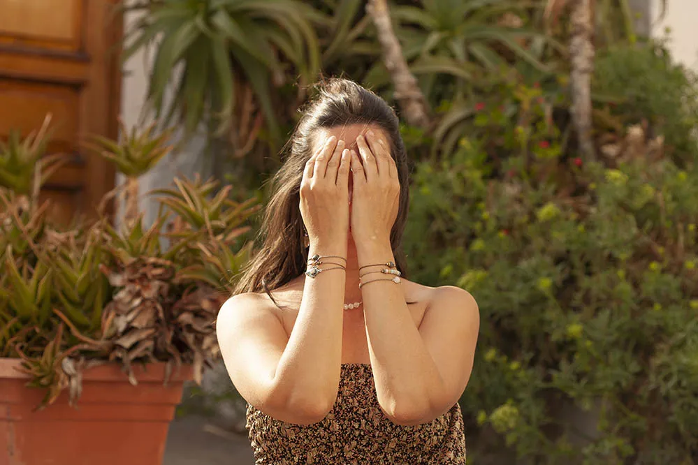 Náhrdelník s růženíny