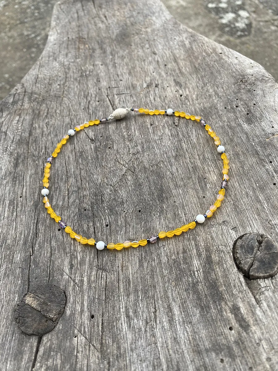 Korálkový choker