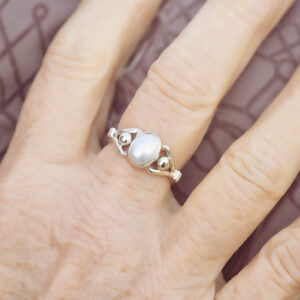 Prsten s perlou